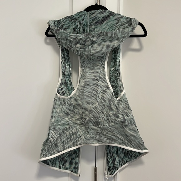 Nike waterproof vest - Picture 3 of 3